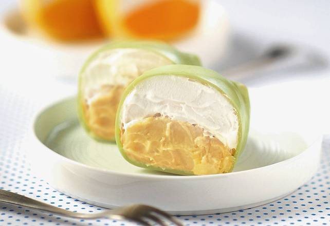 Durian Pillows 榴蓮班戟